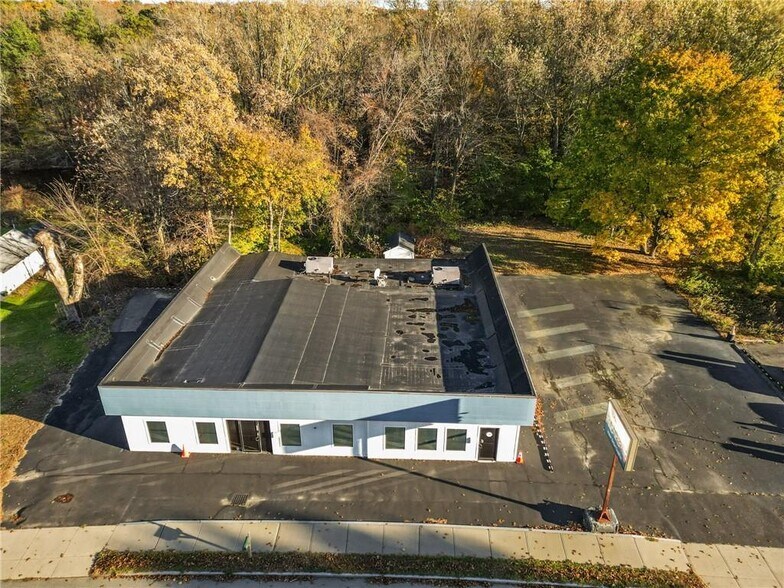 More Photos Of 495 Central Ave, Seekonk Medical For Lease