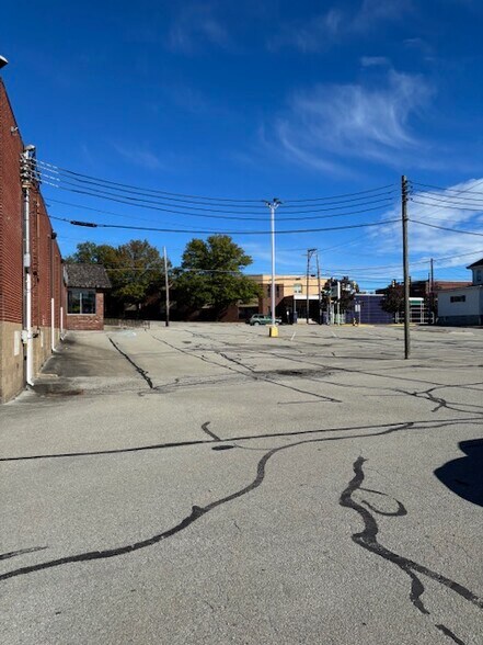 More Photos Of 262 Connellsville St, Uniontown Drugstore For Sale