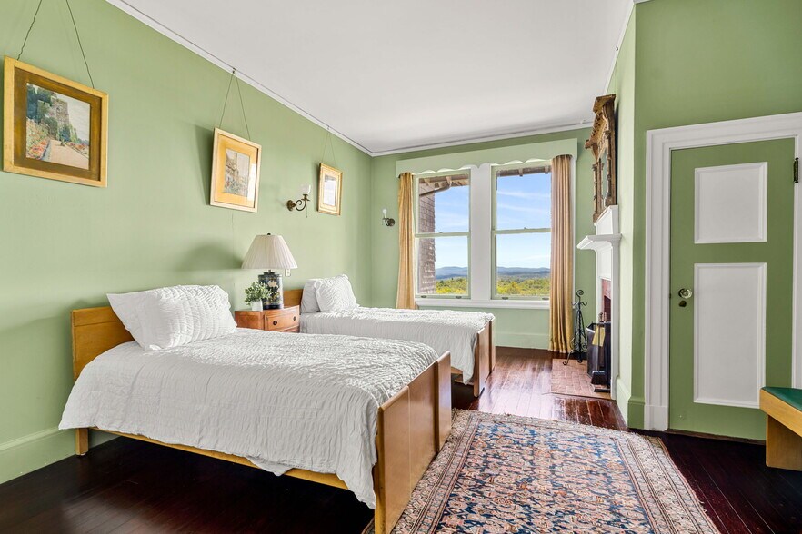 More Photos Of 4 Windmill Hill rd, Dublin Specialty For Sale