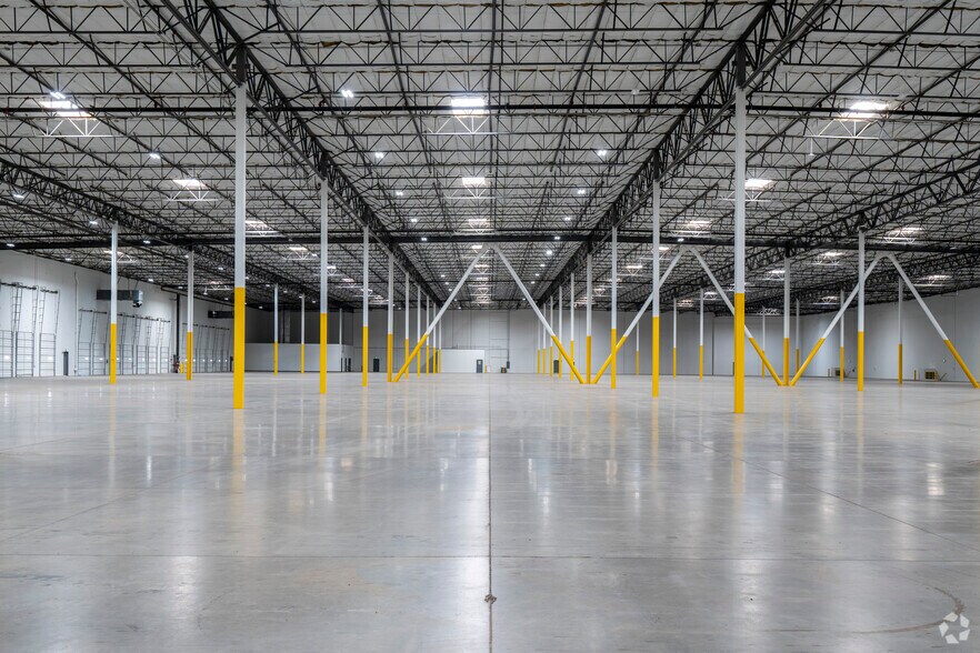 More Photos Of 775 Waltham Way, Sparks Distribution For Lease