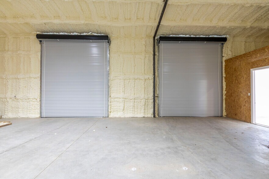 More Photos Of 1401 Ranger Hwy, Weatherford Warehouse For Lease