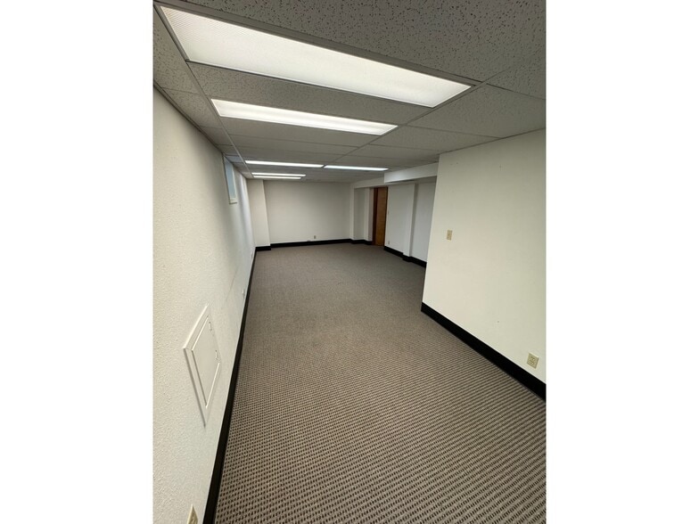 More Photos Of 1727 NE 13th Ave, Portland Medical For Lease