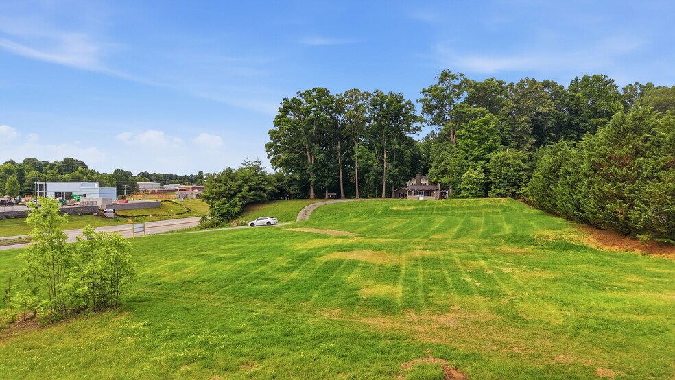More Photos Of 1415 E Jackson Blvd, Jonesborough Land For Sale