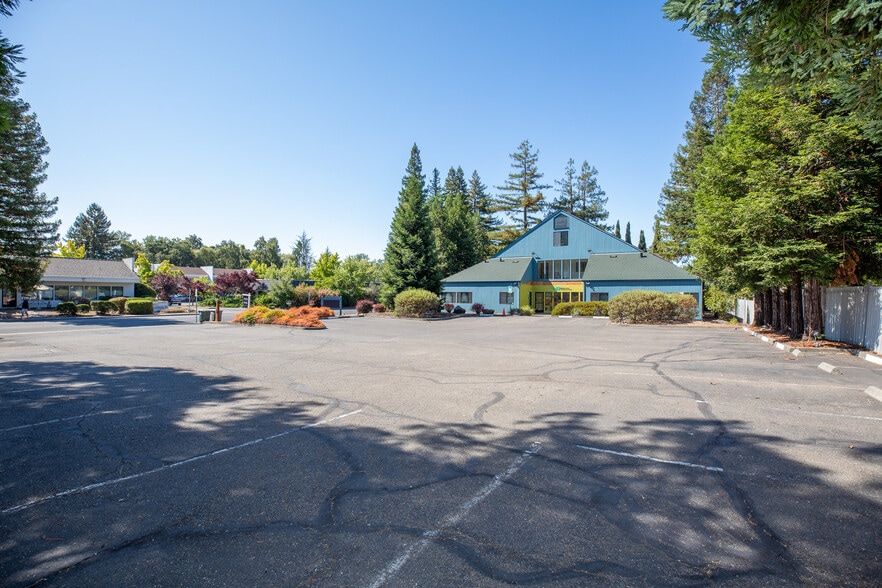 More Photos Of 101 Wikiup Dr, Santa Rosa Office For Sale