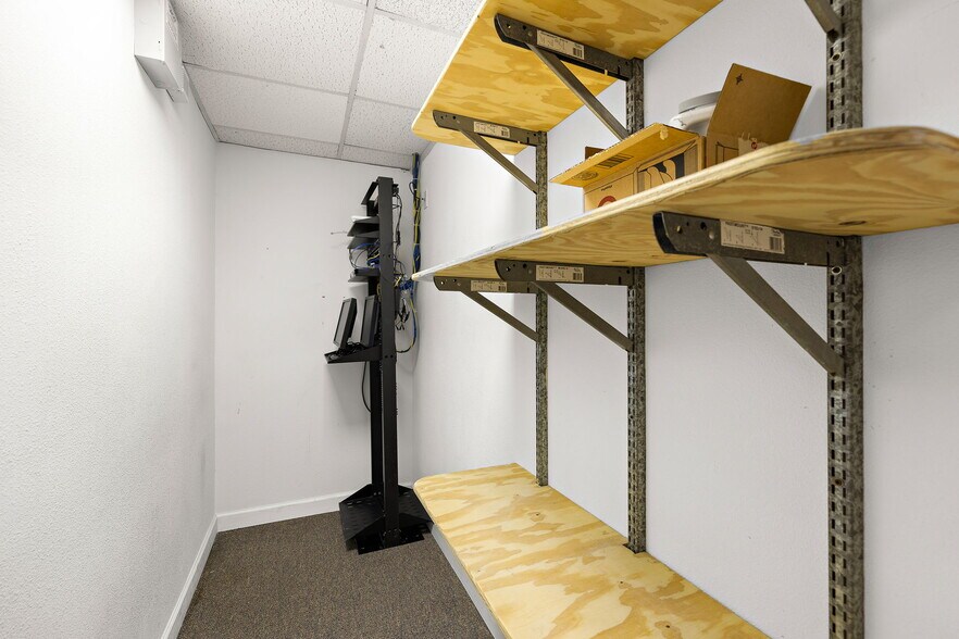 More Photos Of 13740 Research Blvd, Austin Office For Sale