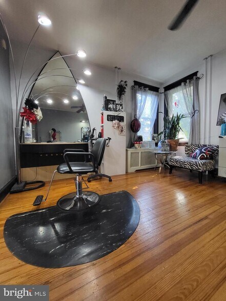 More Photos Of 402 Morgantown Rd, Reading Storefront Retail Residential For Sale