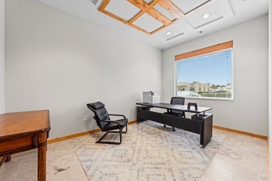 More Photos Of 25329 Budde Rd, The Woodlands Medical For Lease