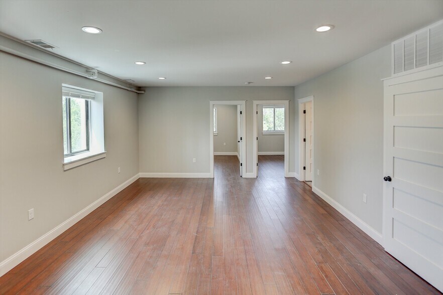 More Photos Of 218 W Main St, Urbana Office For Sale