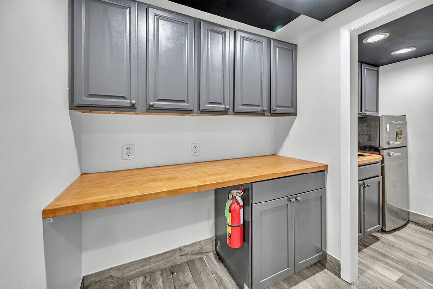 More Photos Of , East Brunswick Office For Sale