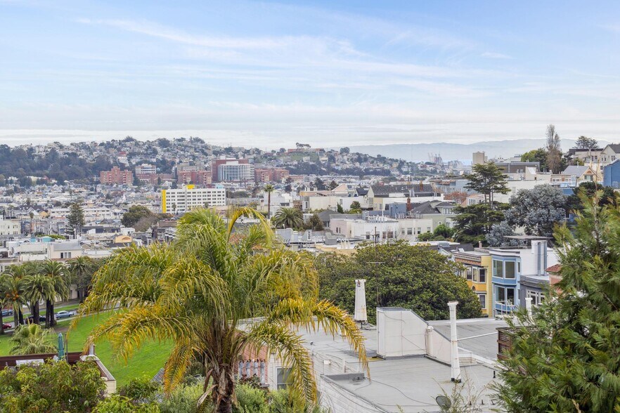 More Photos Of 237 Cumberland St, San Francisco Multifamily For Sale