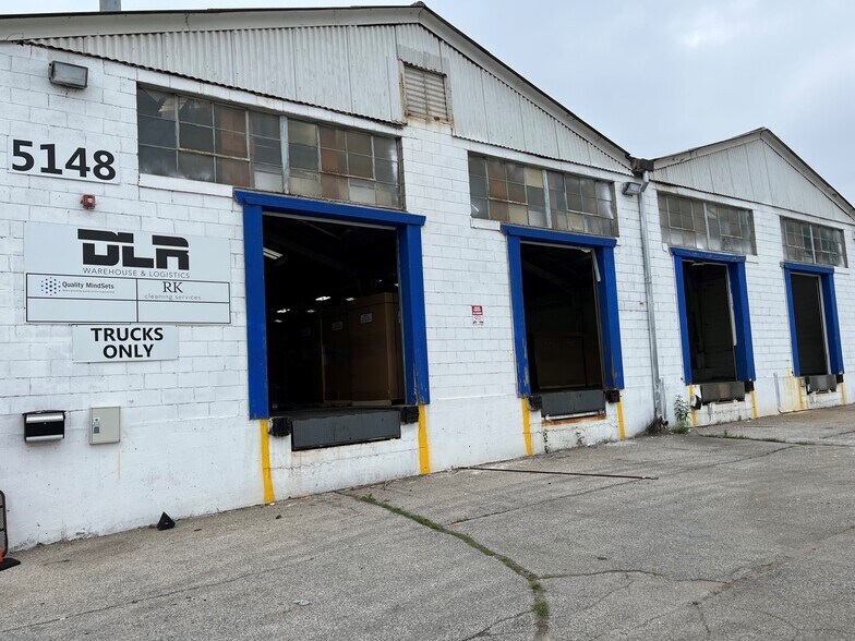 More Photos Of 5148 Railroad Ave, East Chicago Warehouse For Lease