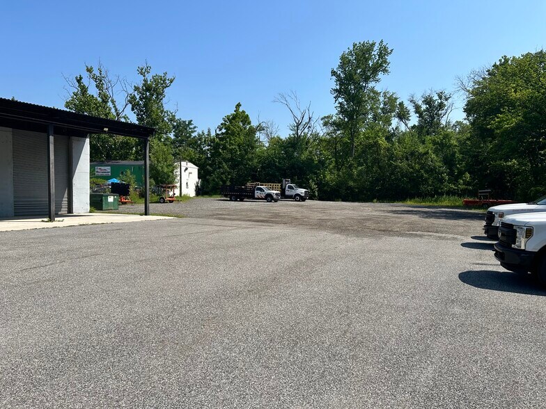 More Photos Of 7900 Pulaski Hwy, Rosedale Industrial For Lease