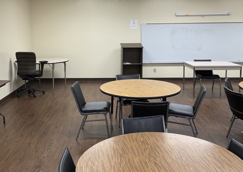 More Photos Of 501 Pine Tree Rd, Longview Schools For Sale