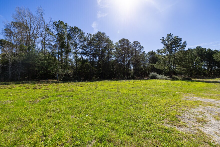 Primary Photo Of Hwy 90 & Texas St, Liberty Land For Sale