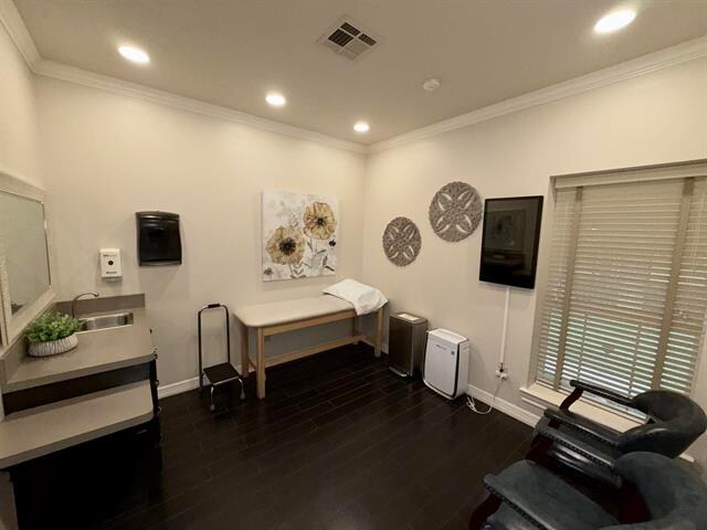 More Photos Of , Beaumont Office For Sale