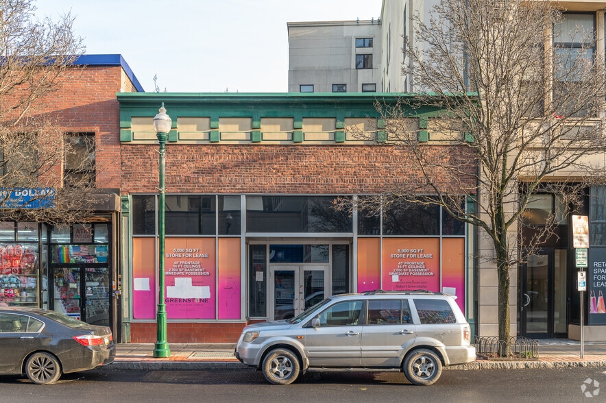 More Photos Of 554 Main St, New Rochelle Apartments For Lease