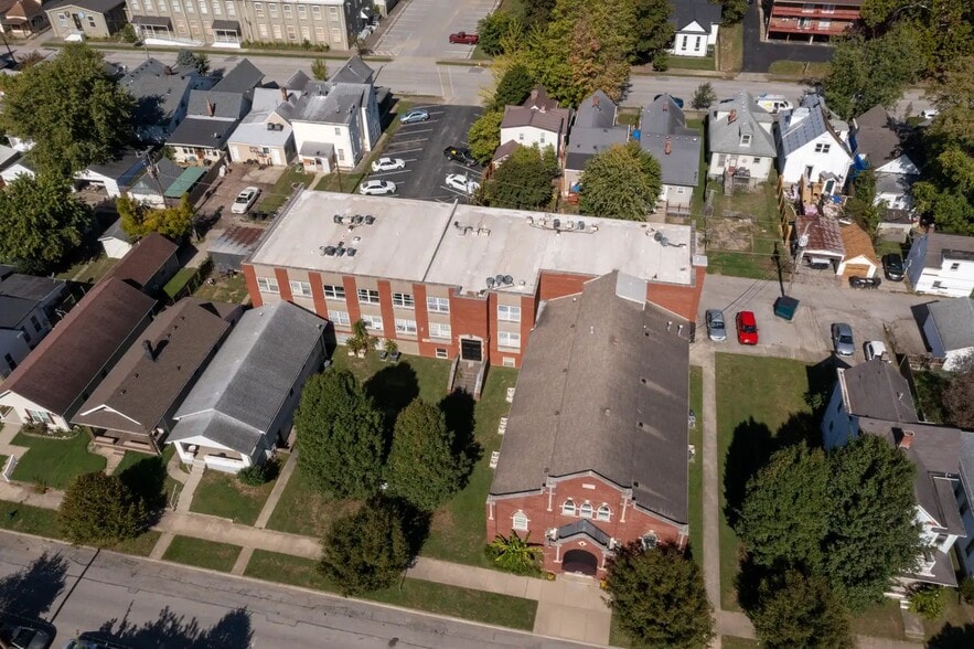More Photos Of 1737 Culbertson Ave, New Albany Apartments For Sale