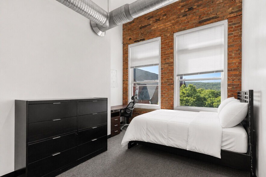 More Photos Of 123 Court St, Binghamton Apartments For Sale