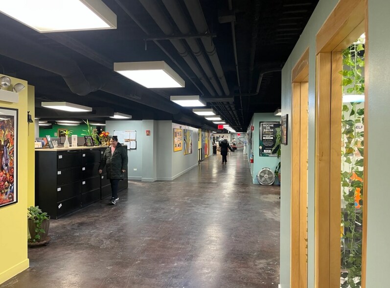 More Photos Of 3948 W 26th St, Chicago Loft Creative Space For Sale