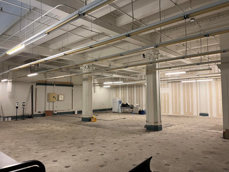 More Photos Of 2300 Chestnut St, Philadelphia Loft Creative Space For Lease