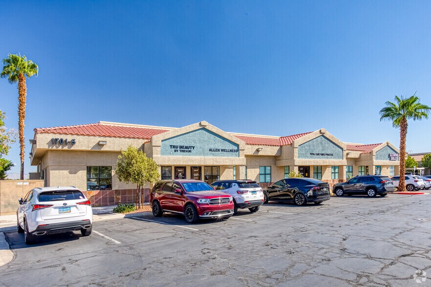 More Photos Of 1701 N Green Valley Pky, Henderson Unknown For Lease