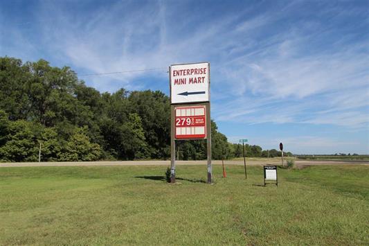 More Photos Of 315 N Bridge St, Enterprise Service Station For Sale