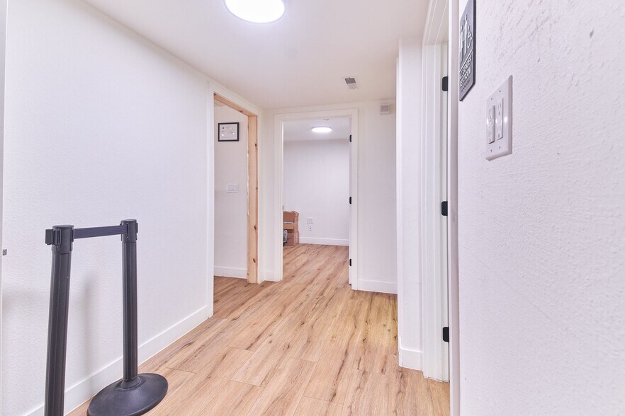 More Photos Of 586 Bonanza Trail, Big Bear Lake Office Residential For Sale