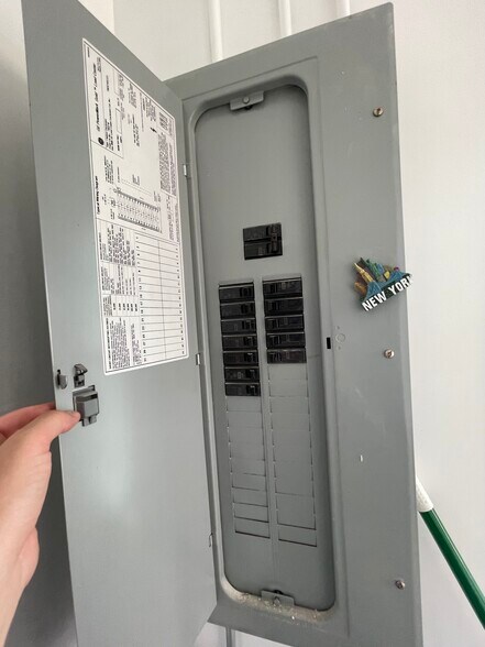 More Photos Of 1745 N Cicero Ave, Chicago Freestanding For Sale