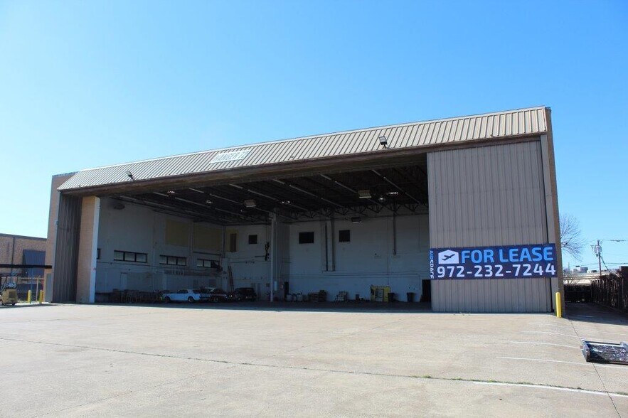 More Photos Of 15800 Dooley Rd, Addison Office For Sale