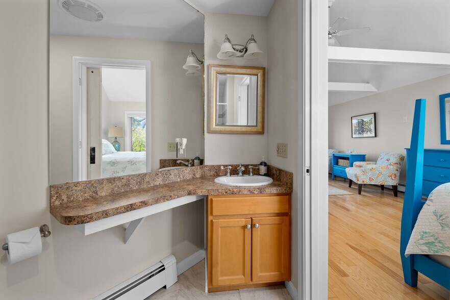 More Photos Of 3 Harbor Lane, Ogunquit Apartments For Sale