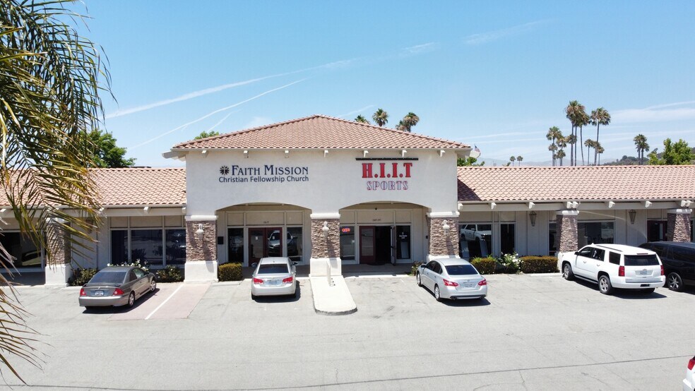 Primary Photo Of 1365-1371 Del Norte Rd, Camarillo Showroom For Lease