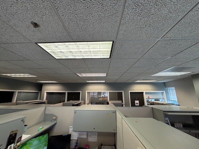 More Photos Of 21 SE 3rd St, Evansville Office For Lease