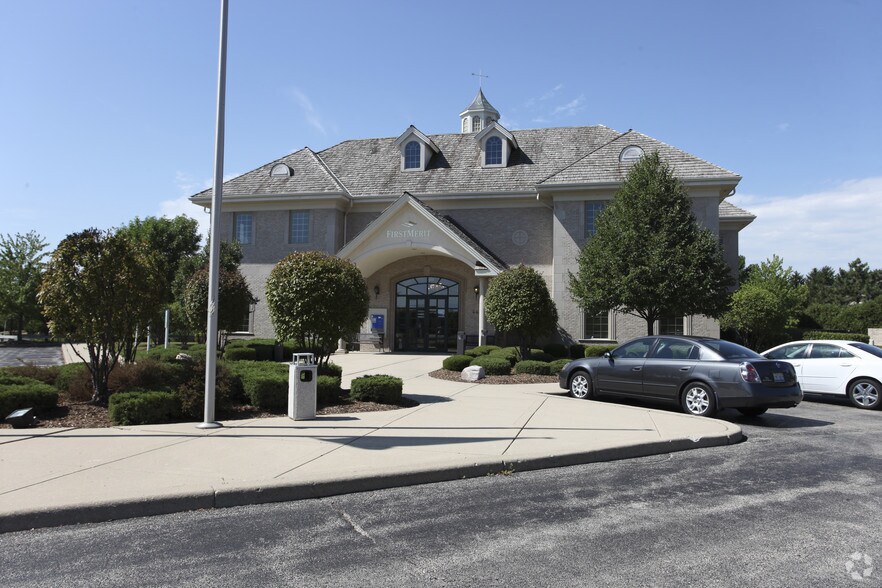More Photos Of 444 N Rand Rd, North Barrington Medical For Lease