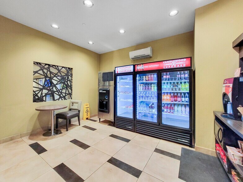 More Photos Of 1220 E Douglas Rd, Granger Hotel For Sale