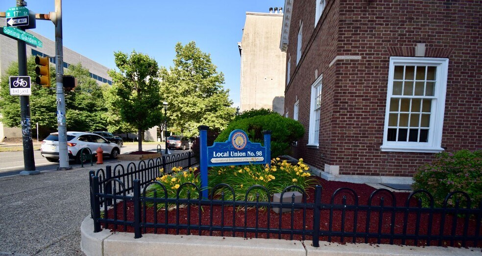 More Photos Of 1701-1707 Spring Garden St, Philadelphia Office For Lease