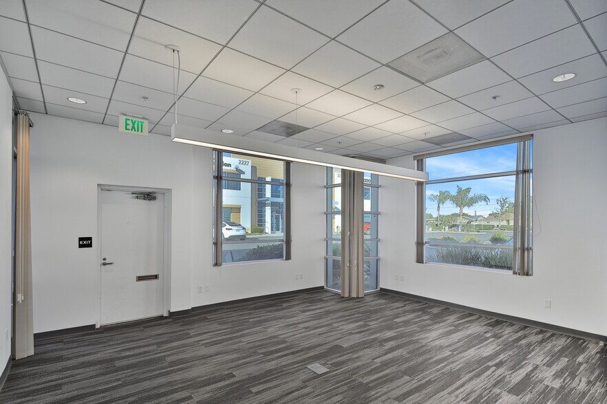 More Photos Of 2239-2245 W 190th St, Torrance Loft Creative Space For Sale