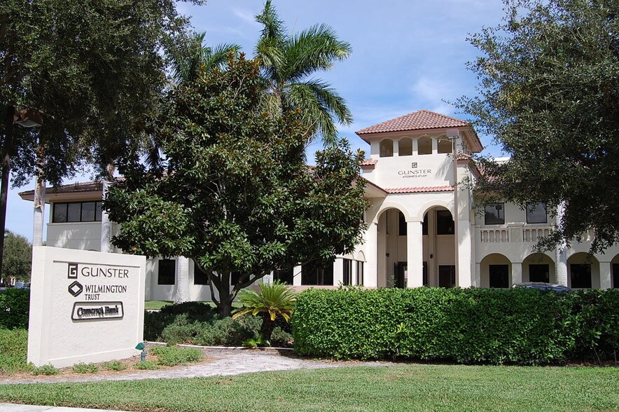 More Photos Of 1000 SE Monterey Commons Blvd, Stuart Unknown For Lease