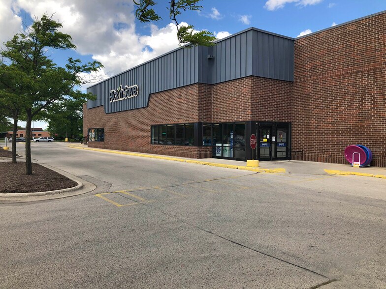 More Photos Of 2615 Eastern Ave, Plymouth Unknown For Lease