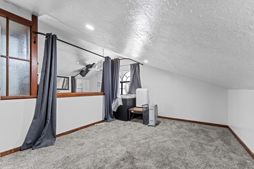 More Photos Of 17539 Elizabeth Lake Rd, Lake Hughes Land For Sale