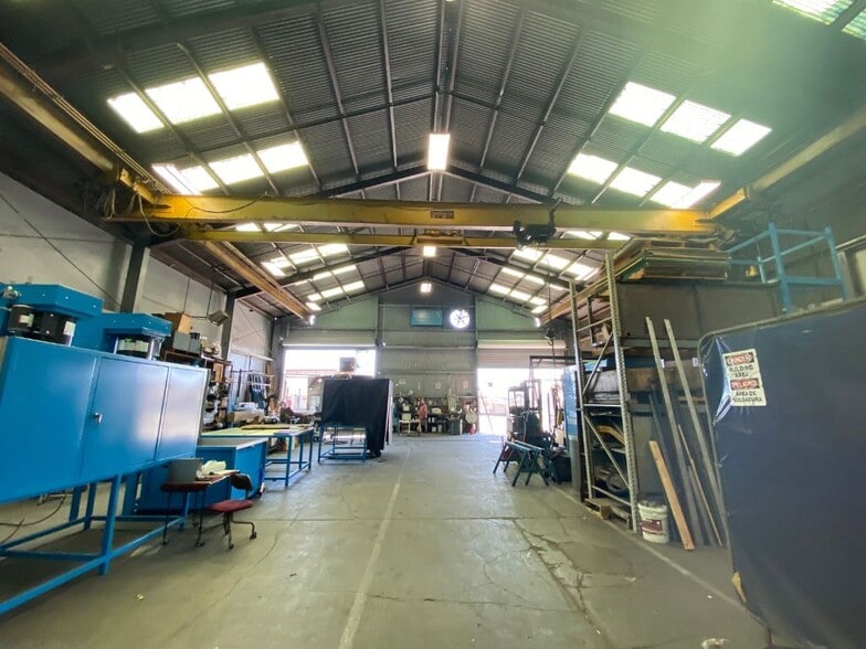 More Photos Of 1431-1441 W 2nd St, Pomona Manufacturing For Sale