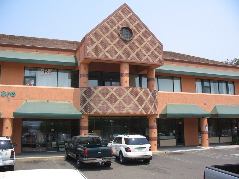More Photos Of 425 Military East St, Benicia Freestanding For Lease