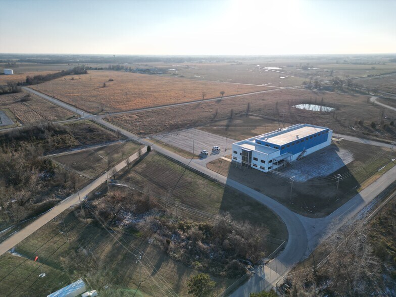 More Photos Of 2976 S 614 Rd, Quapaw Manufacturing For Sale