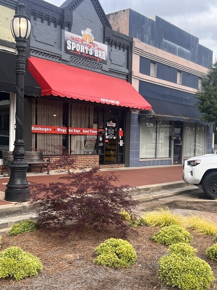 More Photos Of 112 Main St, Barnesville Restaurant For Sale