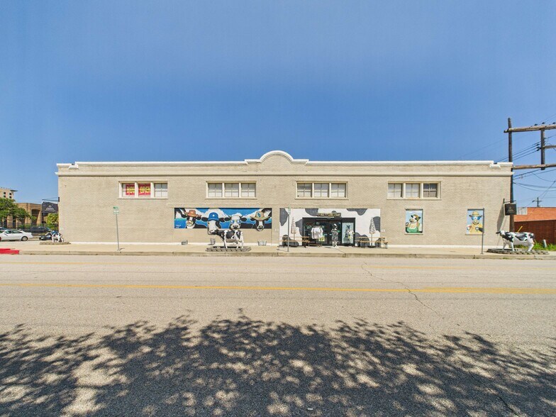 Primary Photo Of 2327 Winnie St, Galveston General Retail For Sale