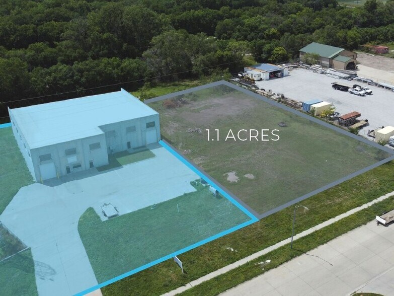 More Photos Of 3801 S 6th St, Lincoln Warehouse For Sale