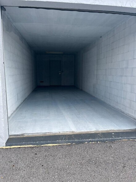More Photos Of 3422 Palm Ave, Fort Myers Self Storage For Lease