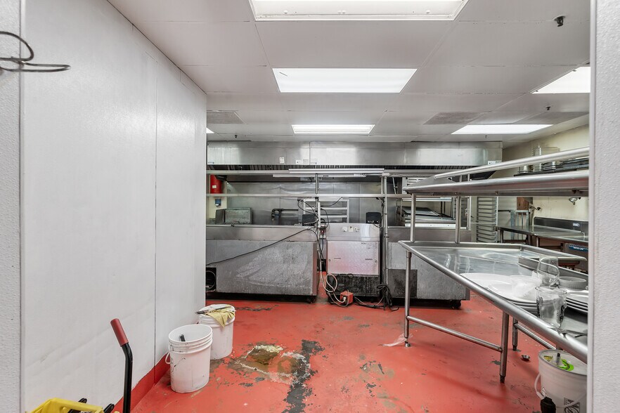 More Photos Of 1326 9th Ave, San Francisco Restaurant For Sale
