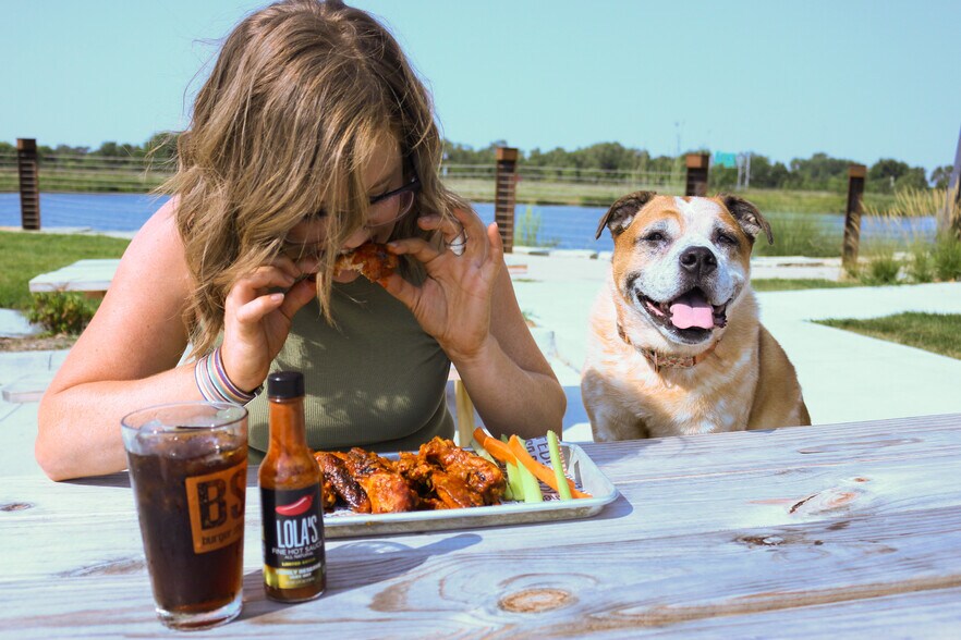 More Photos Of Hubbell Ave And Bass Pro Dr, Altoona General Retail For Lease