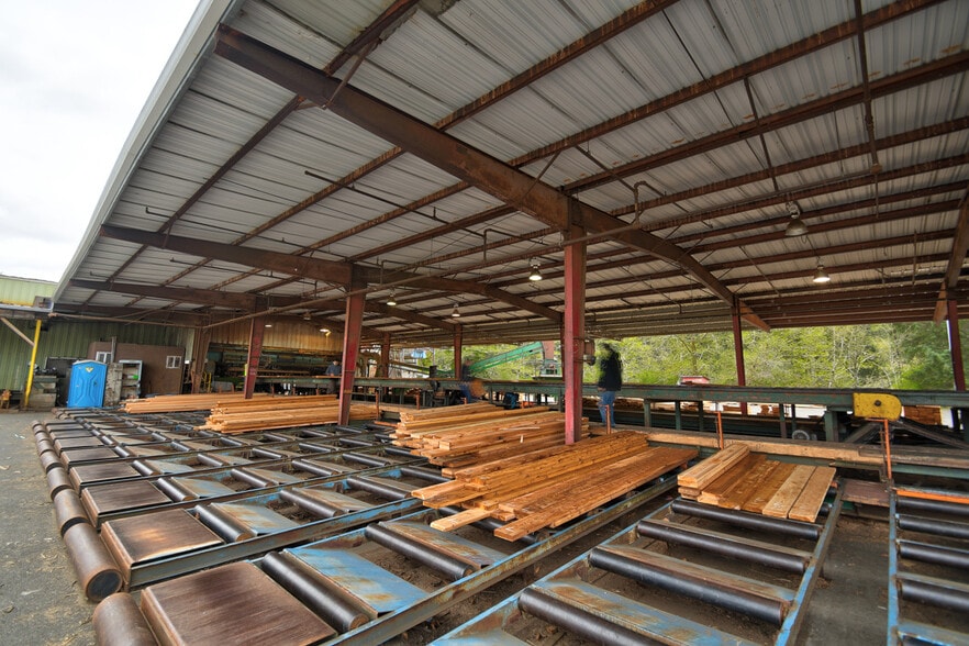 More Photos Of 98 US Highway 101 Hwy, Hoquiam Lumberyard For Sale