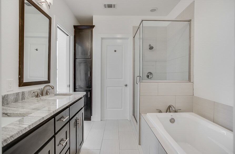 More Photos Of 4950 Cedar Springs Rd, Dallas Apartments For Sale